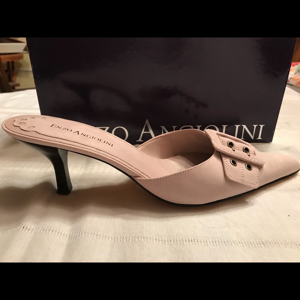 Enzo Angiolini Millenial pink slide